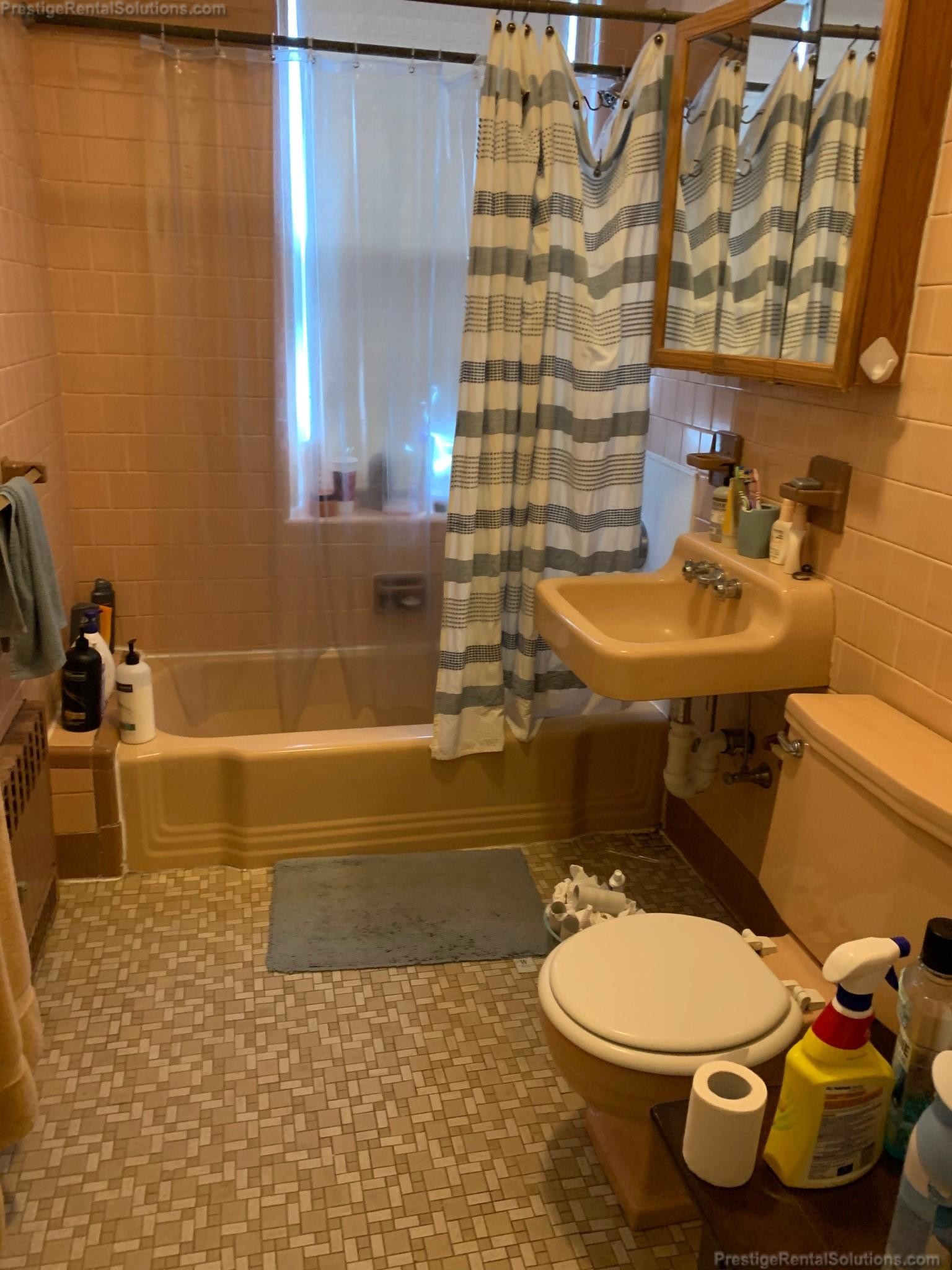 1822 Beacon St, Brookline