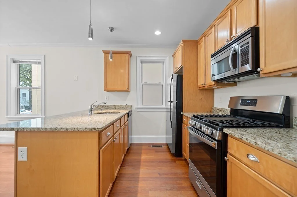 175 Elm St, Wellington-Harrington