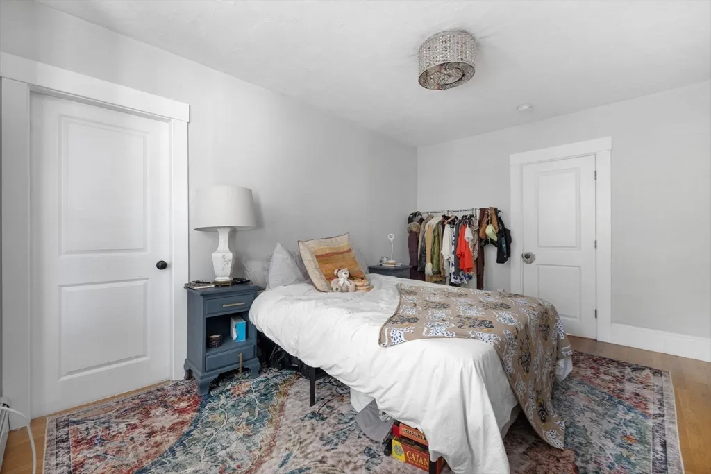 73 G St, South Boston