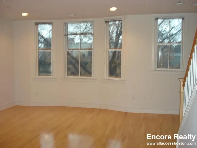 110 Second St, East Cambridge