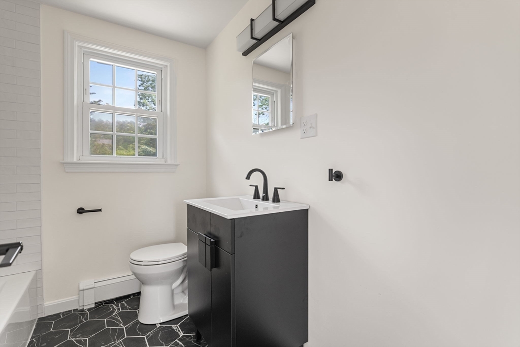 194 Glenellen Rd, West Roxbury