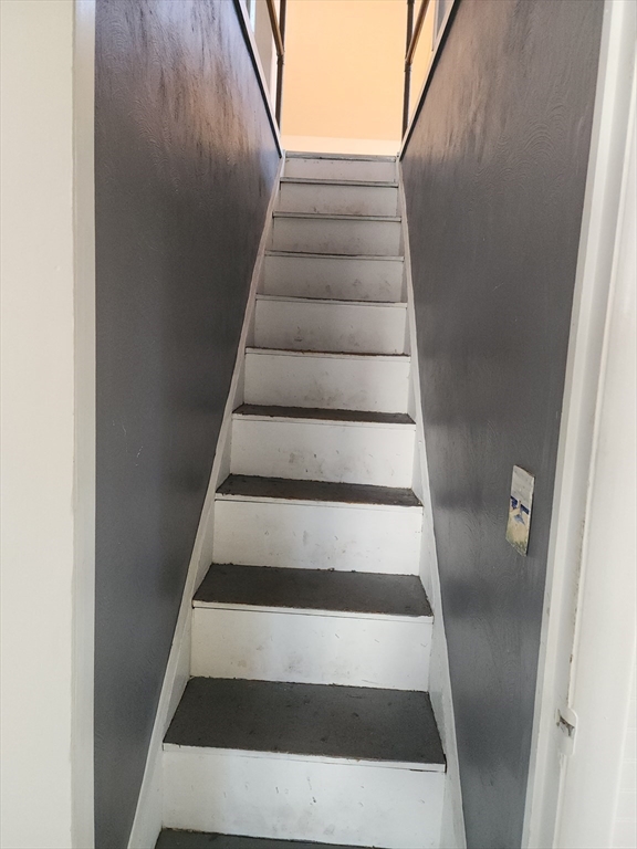 23 Brewster, Weymouth