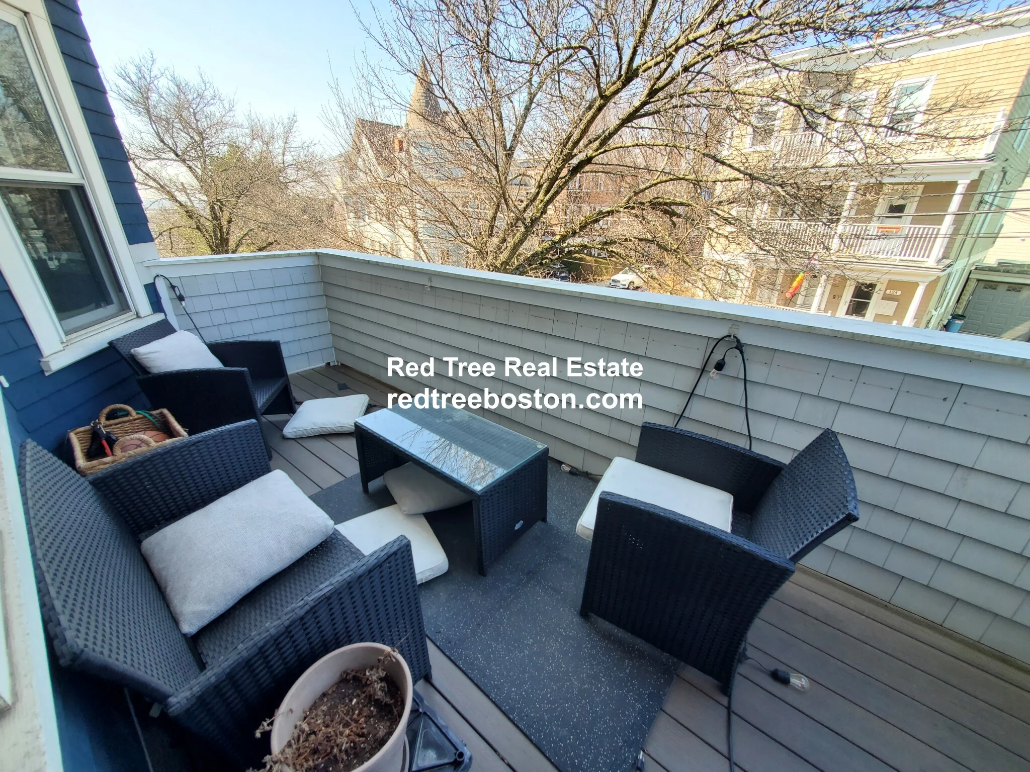 121 Lowell St, Powder House Square