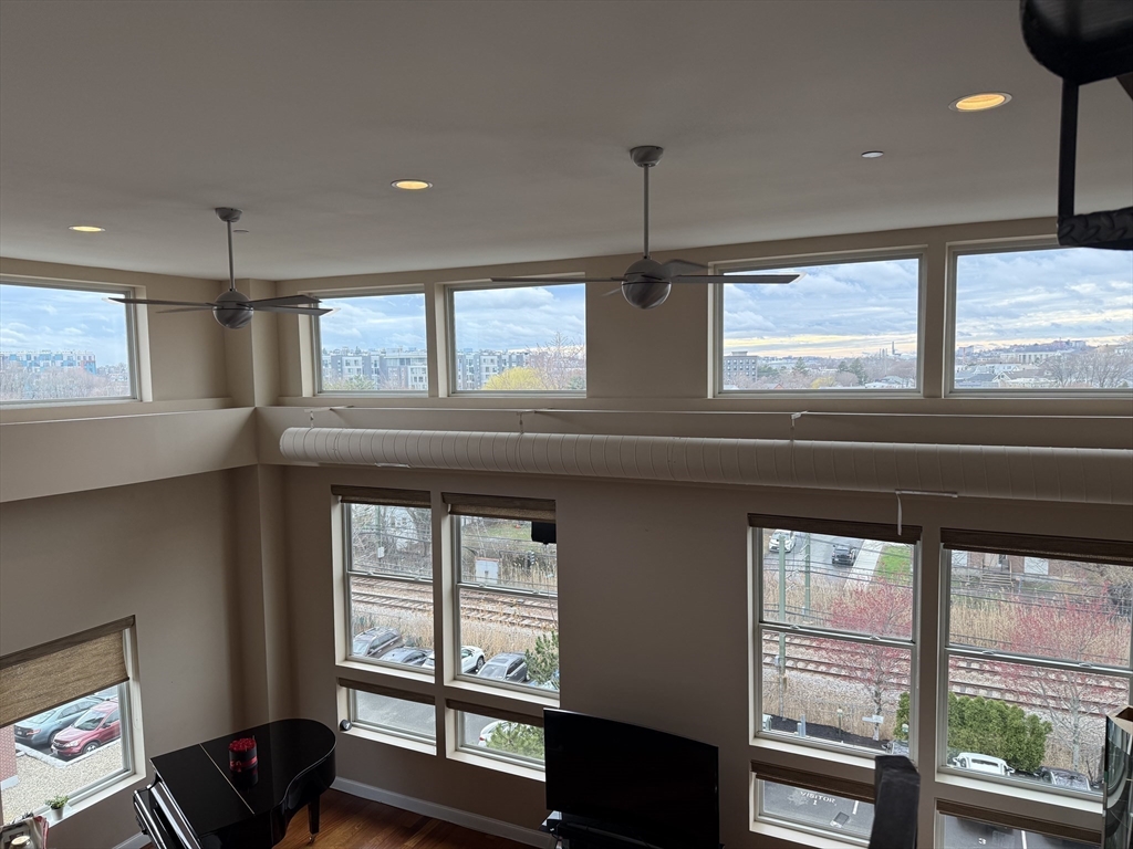 10 Ocean Ave, Revere Beach