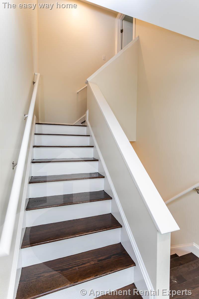 476 Fulton St, Medford Square