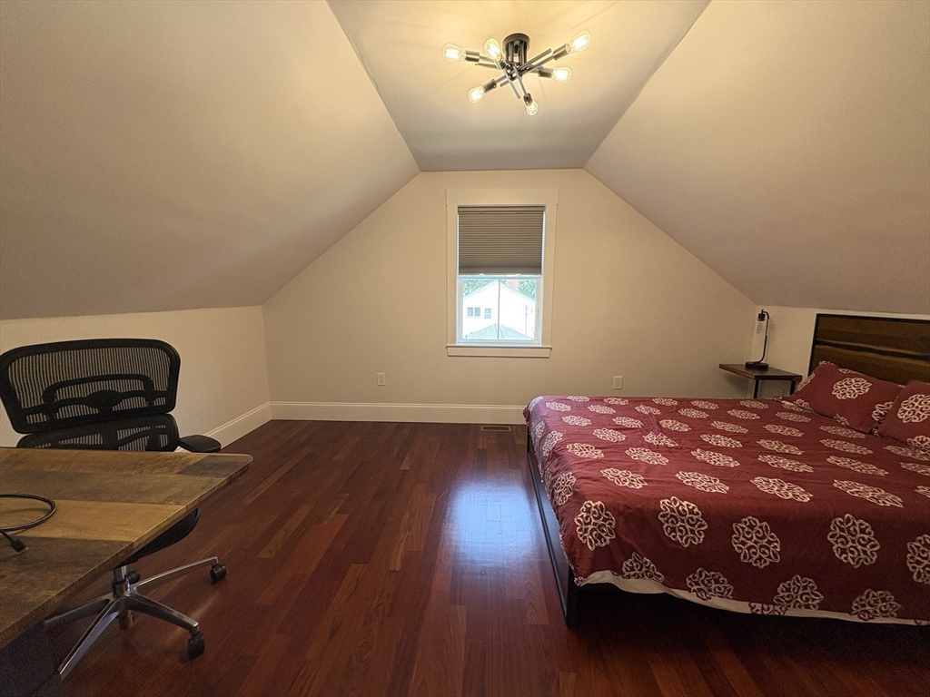 92 Dothan St, Arlington