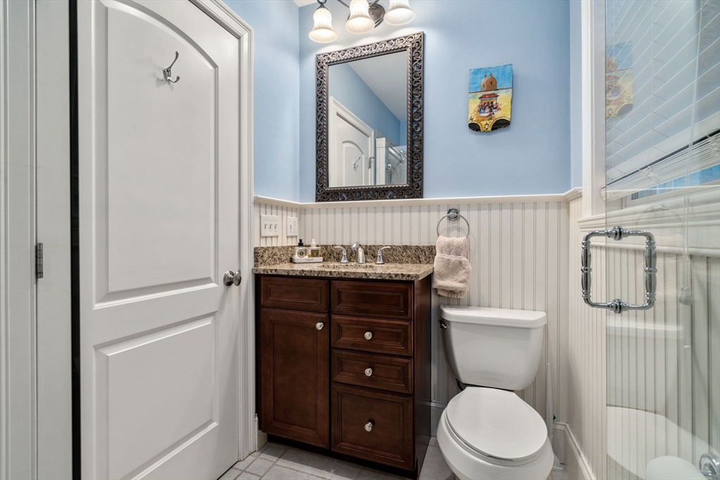 192 W 6th St, South Boston