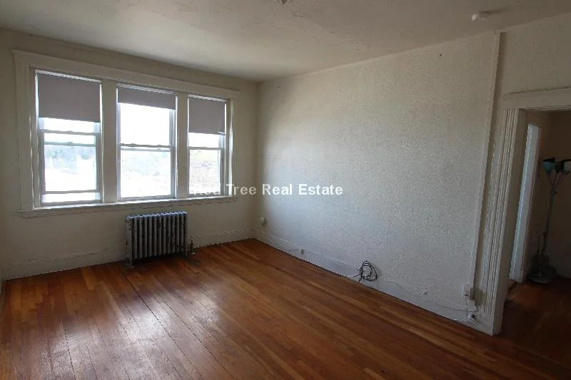 1810 Commonwealth Ave, Brighton