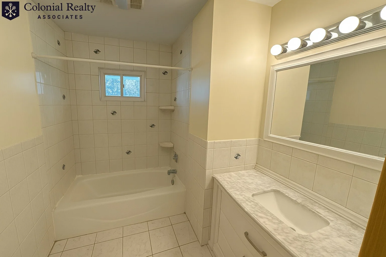 81 Putnam St, East Watertown
