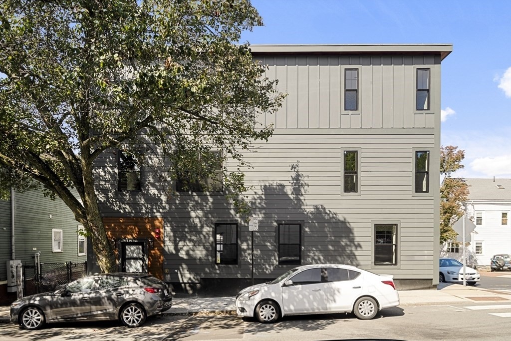 99 5th St, East Cambridge