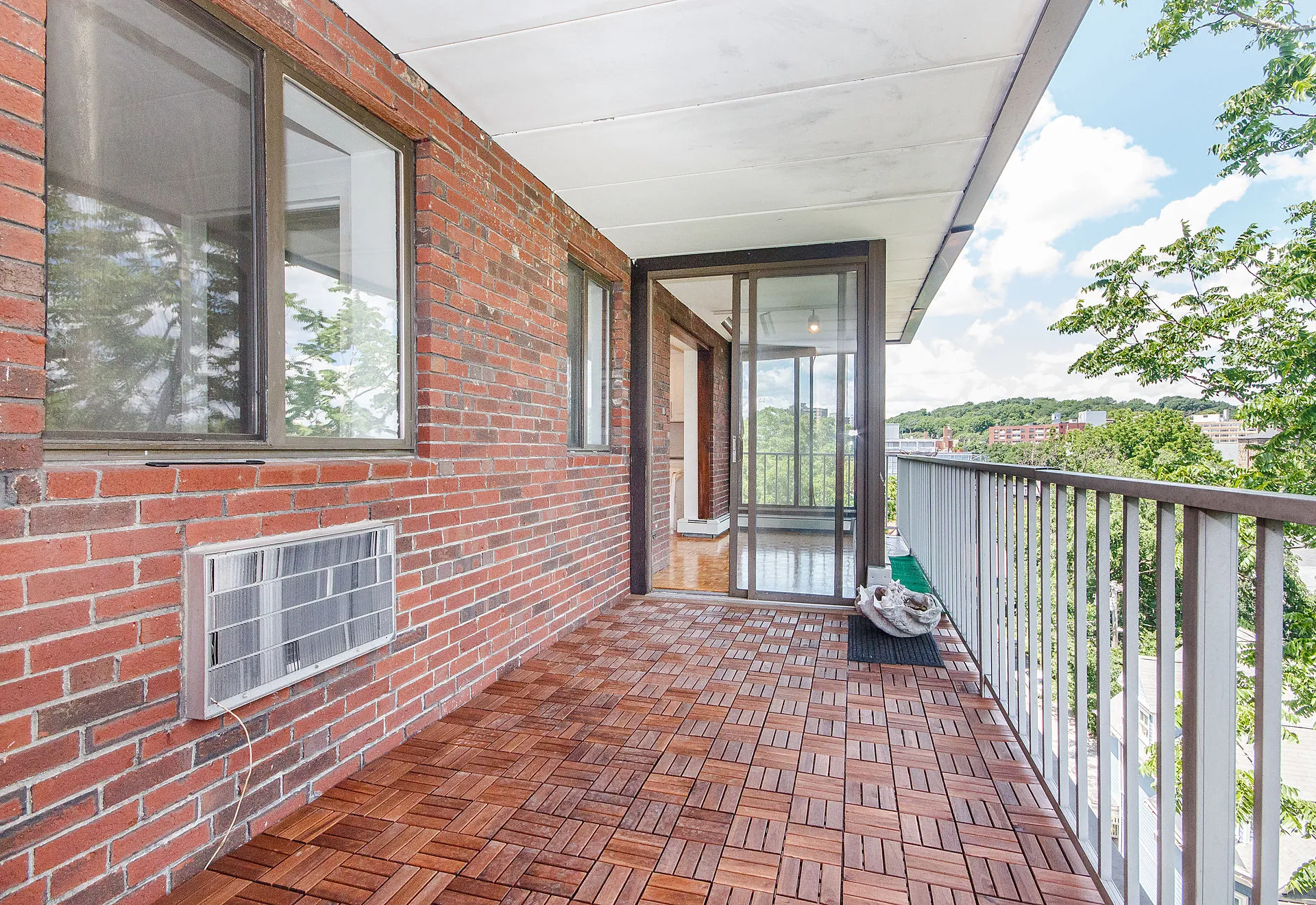 31 Harris St, Coolidge Corner