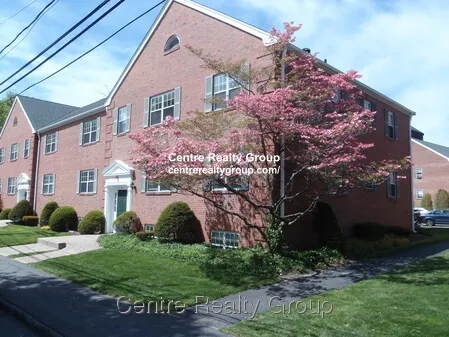 497 Centre St, Newton Corner