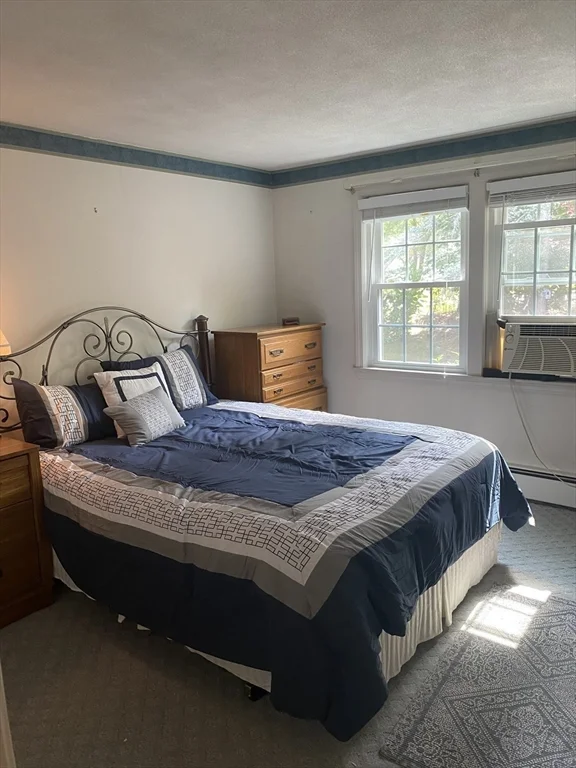 97 Walnut St, Natick