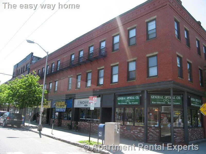 2036 Massachusetts Ave, Porter Square