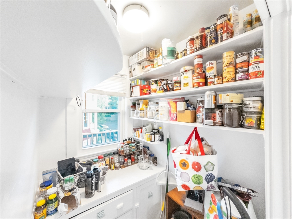 26 St Rose St, Jamaica Plain