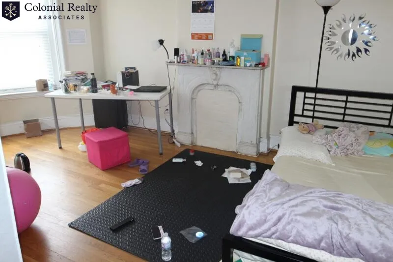 86 Hammond St, Roxbury