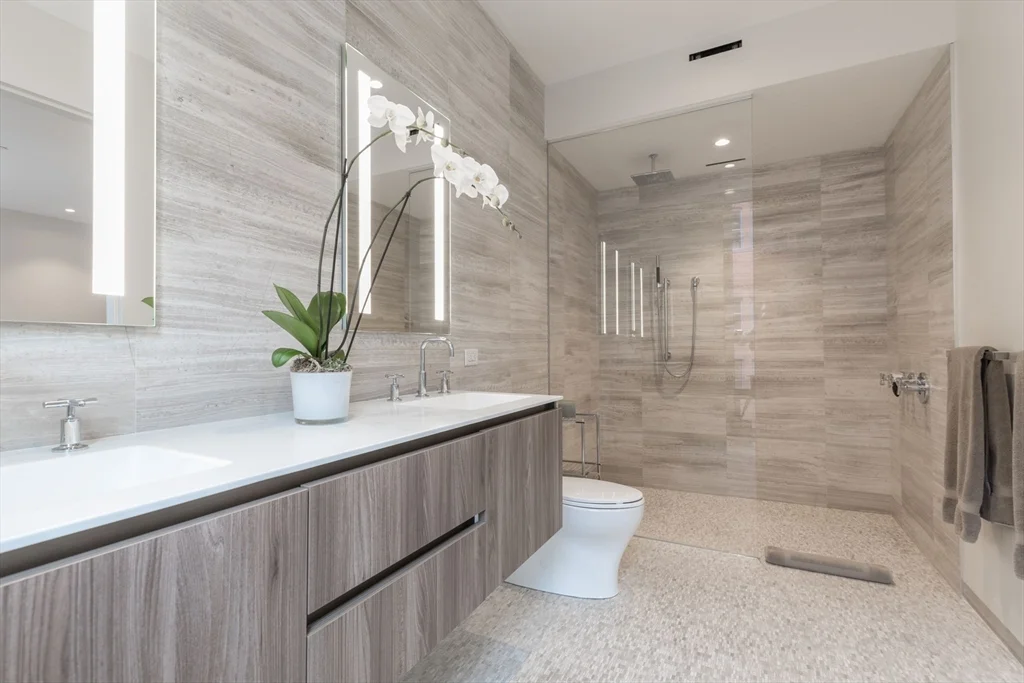 10 Farnsworth, South Boston