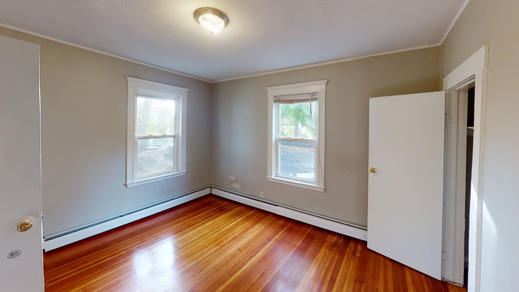 12 Estrella St, Jamaica Plain