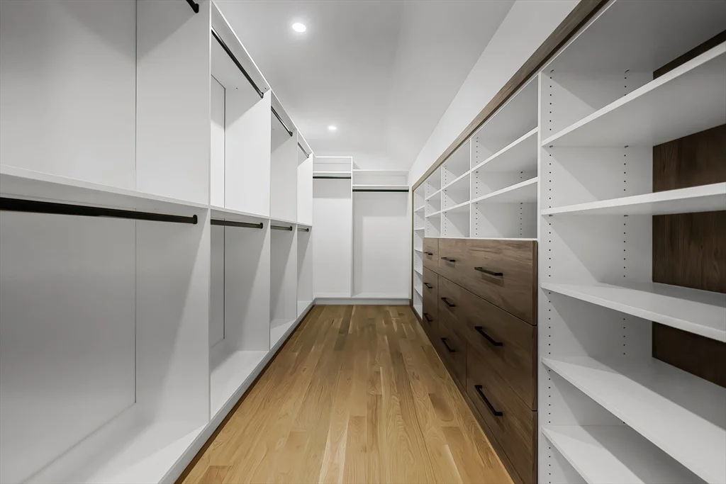 54 Spywood Rd, Sherborn