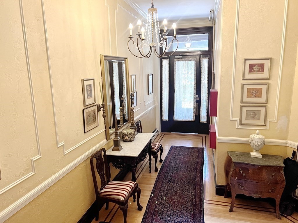 86 Commonwealth Ave, Back Bay