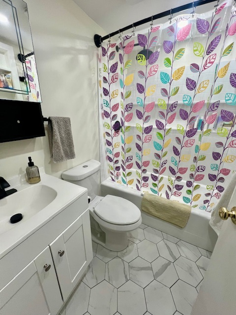 881 Broadway, Everett