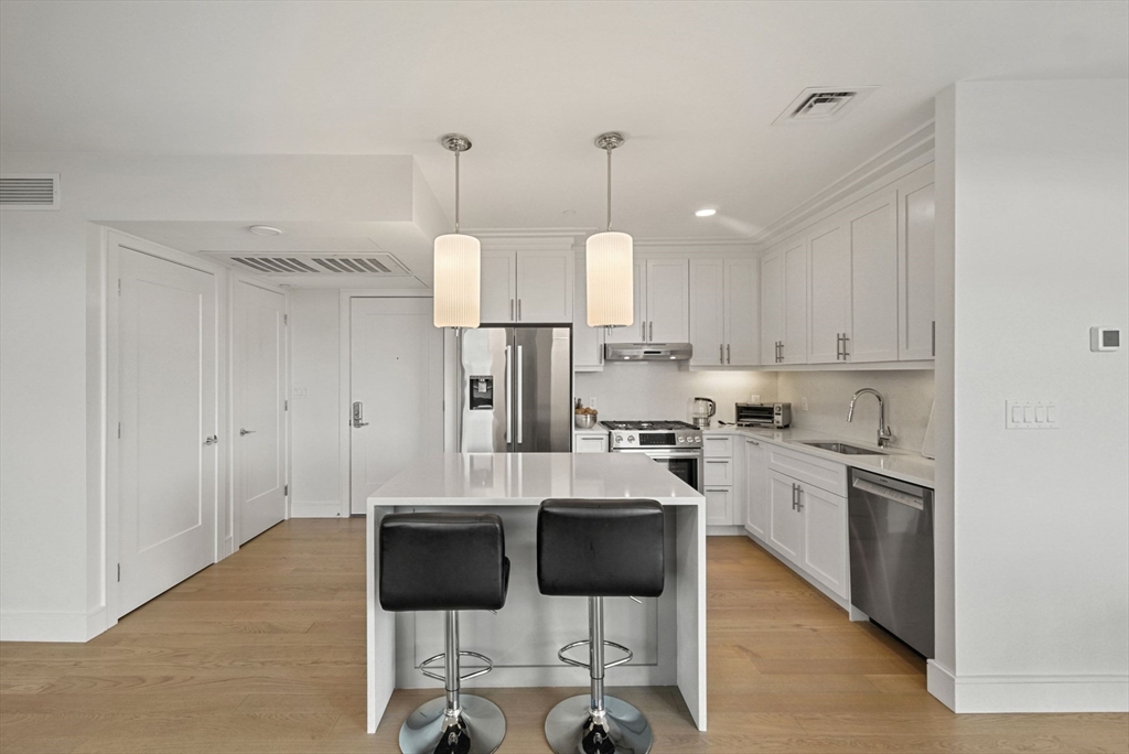 301 Border St, Central Square