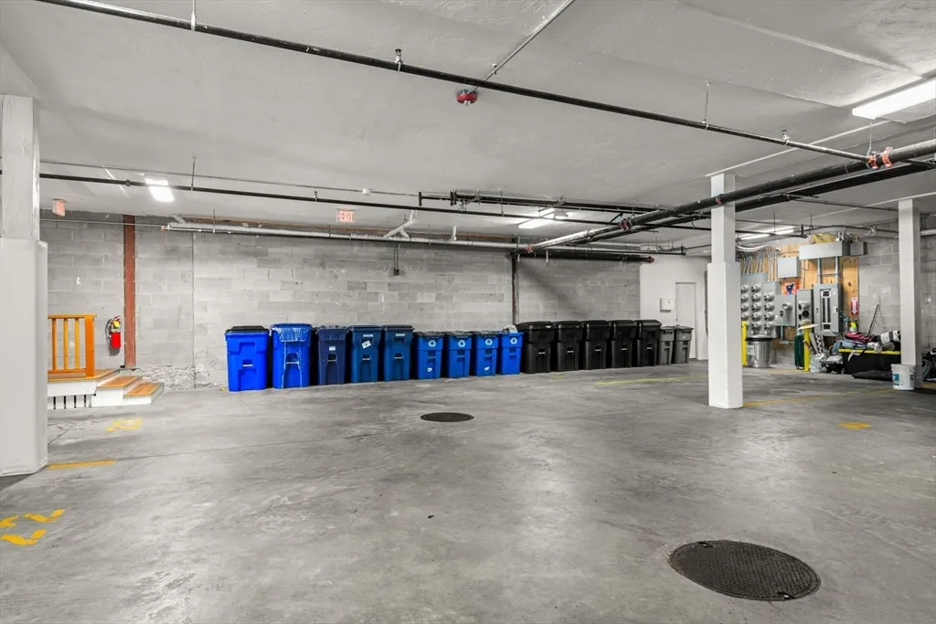 360 West 2nd St, South Boston