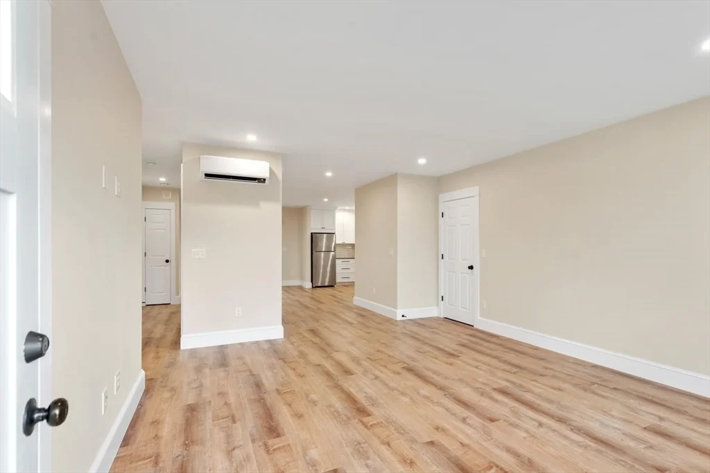 26 Lyndale, West Gloucester