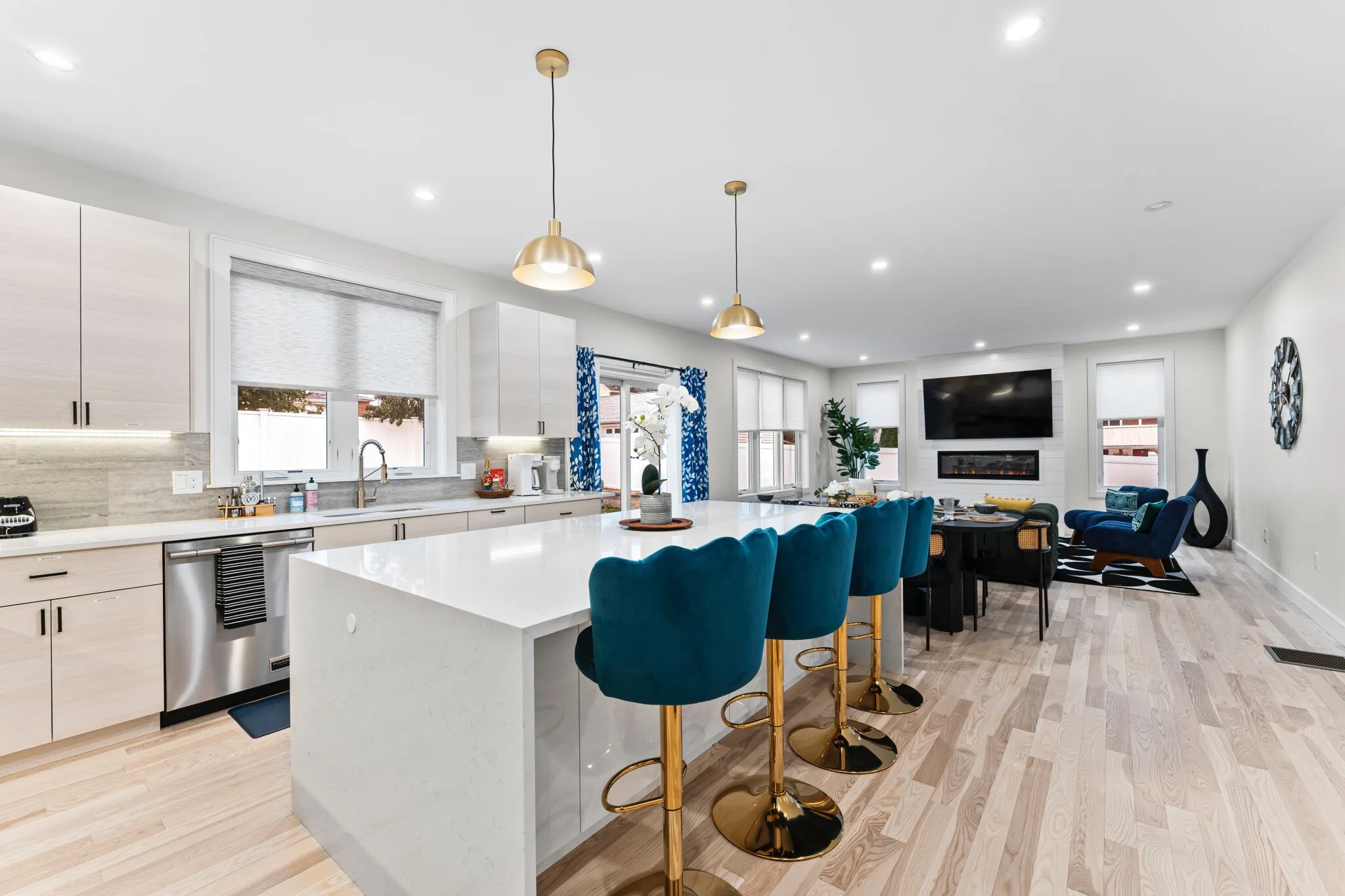 21 Bolton St, South Side