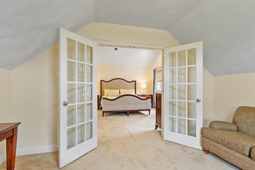 22 Periwinkle Way, North Andover