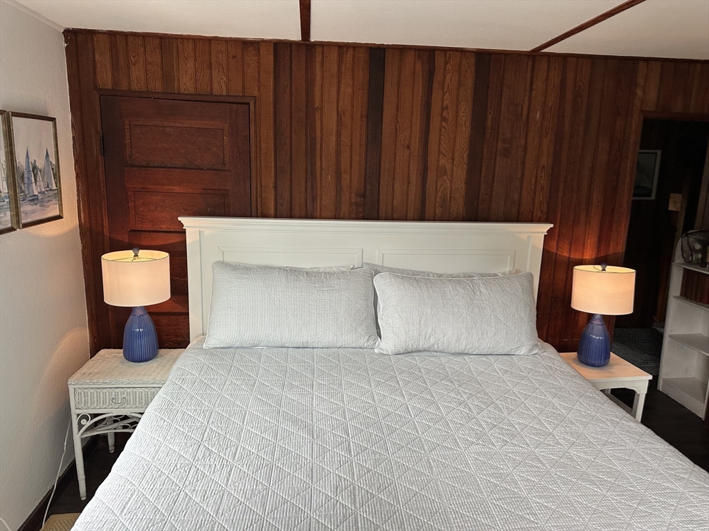 84 Mayflower Rd, Sagamore Beach