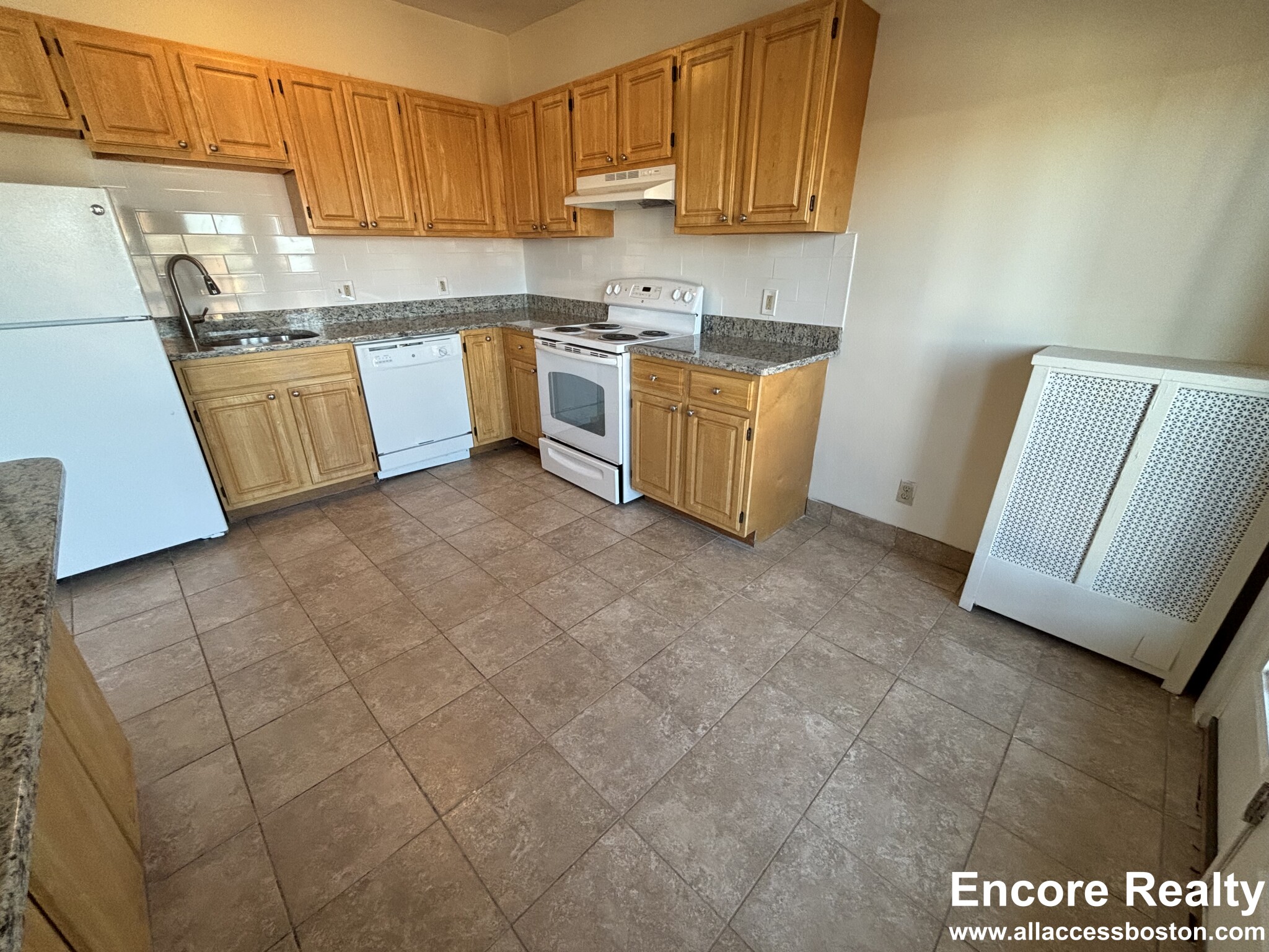 1135 Commonwealth Ave, Brighton