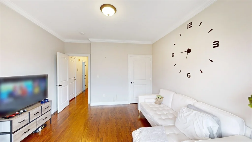 101 Chelsea St, East Boston