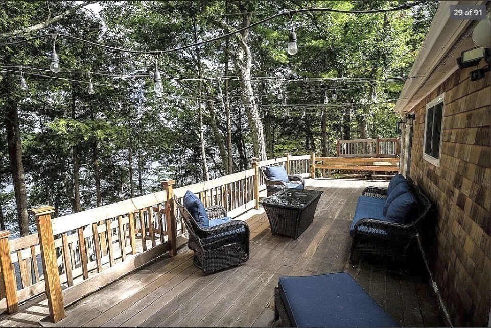 52 Lake Shore Dr S, Westford