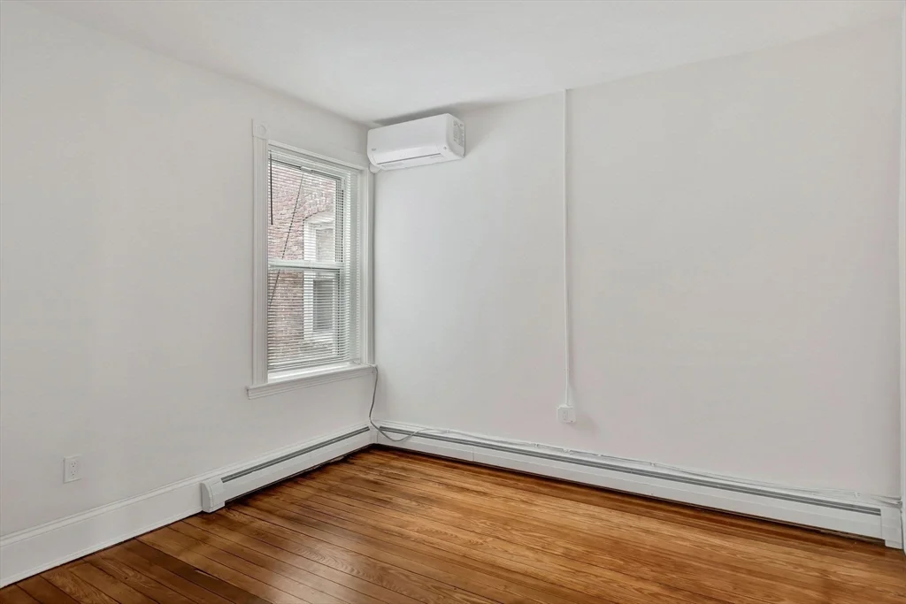 864 Huntington Ave, Mission Hill