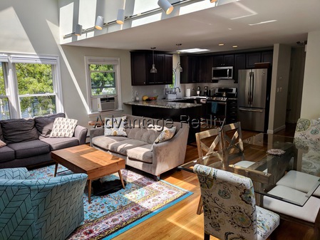 72 6th St, East Cambridge