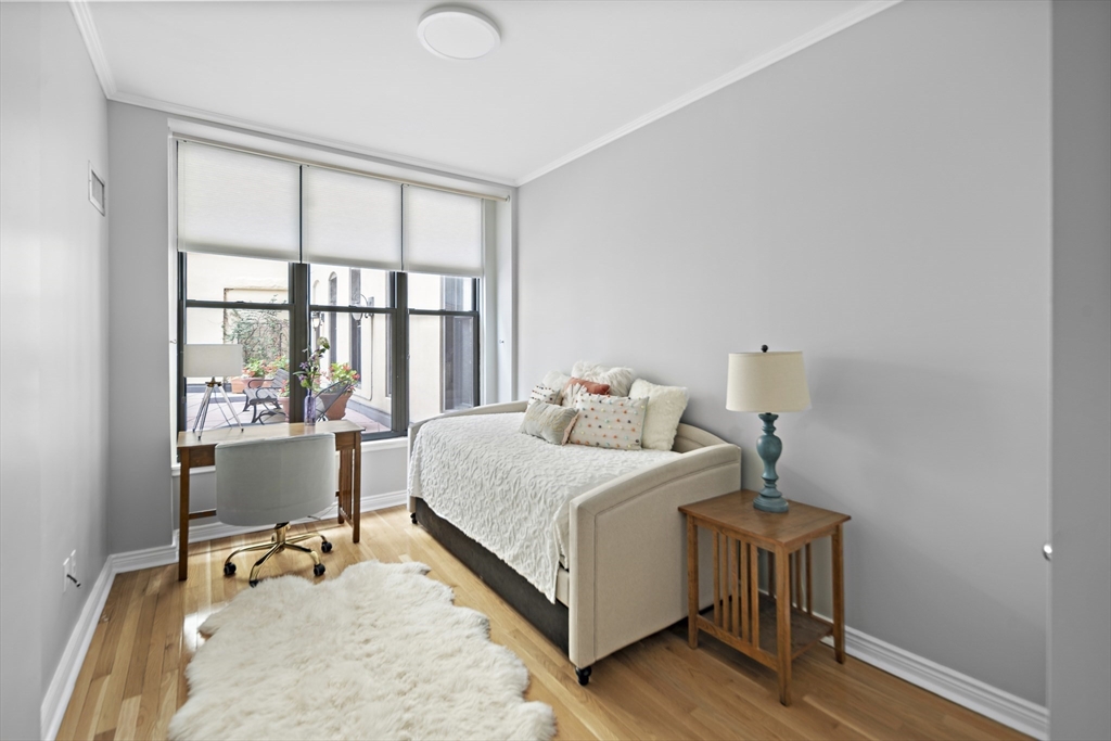 4 Charlesgate E, Back Bay