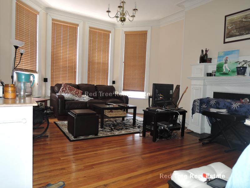 206 Commonwealth Ave, Back Bay