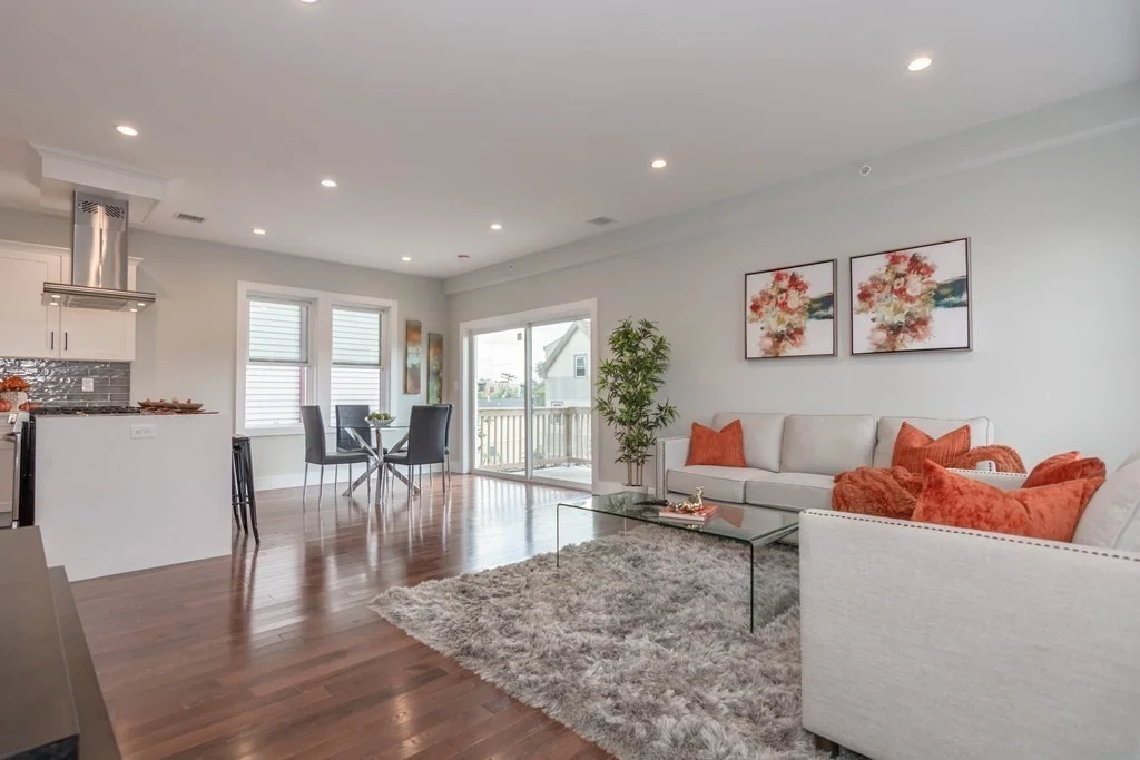 71 Savin St, West Roxbury