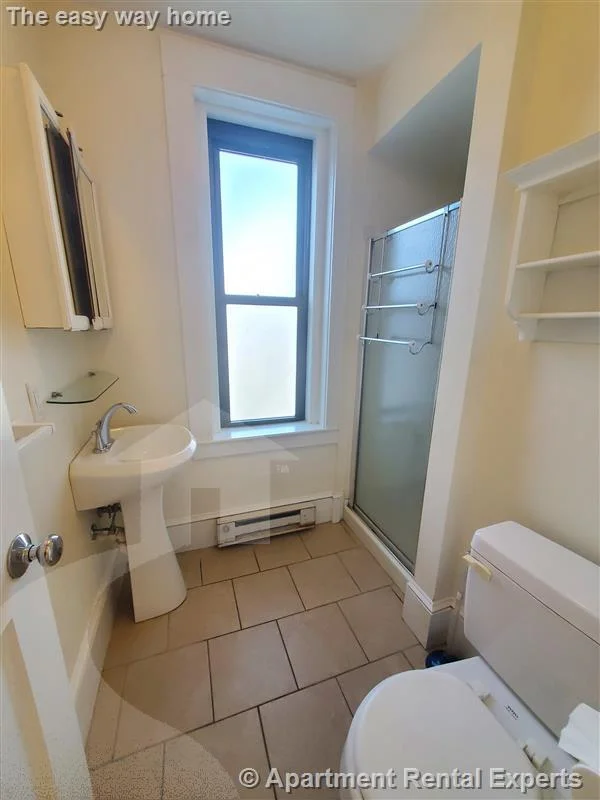 991 Massachusetts Ave, Harvard Square