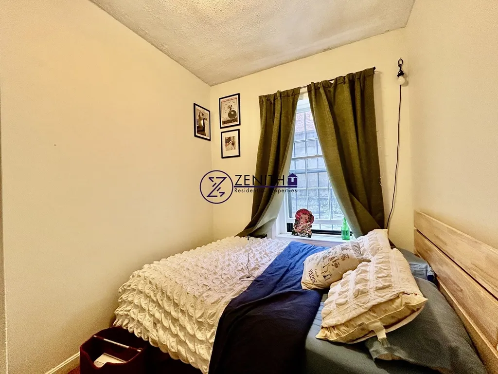 76 Phillips St, Beacon Hill