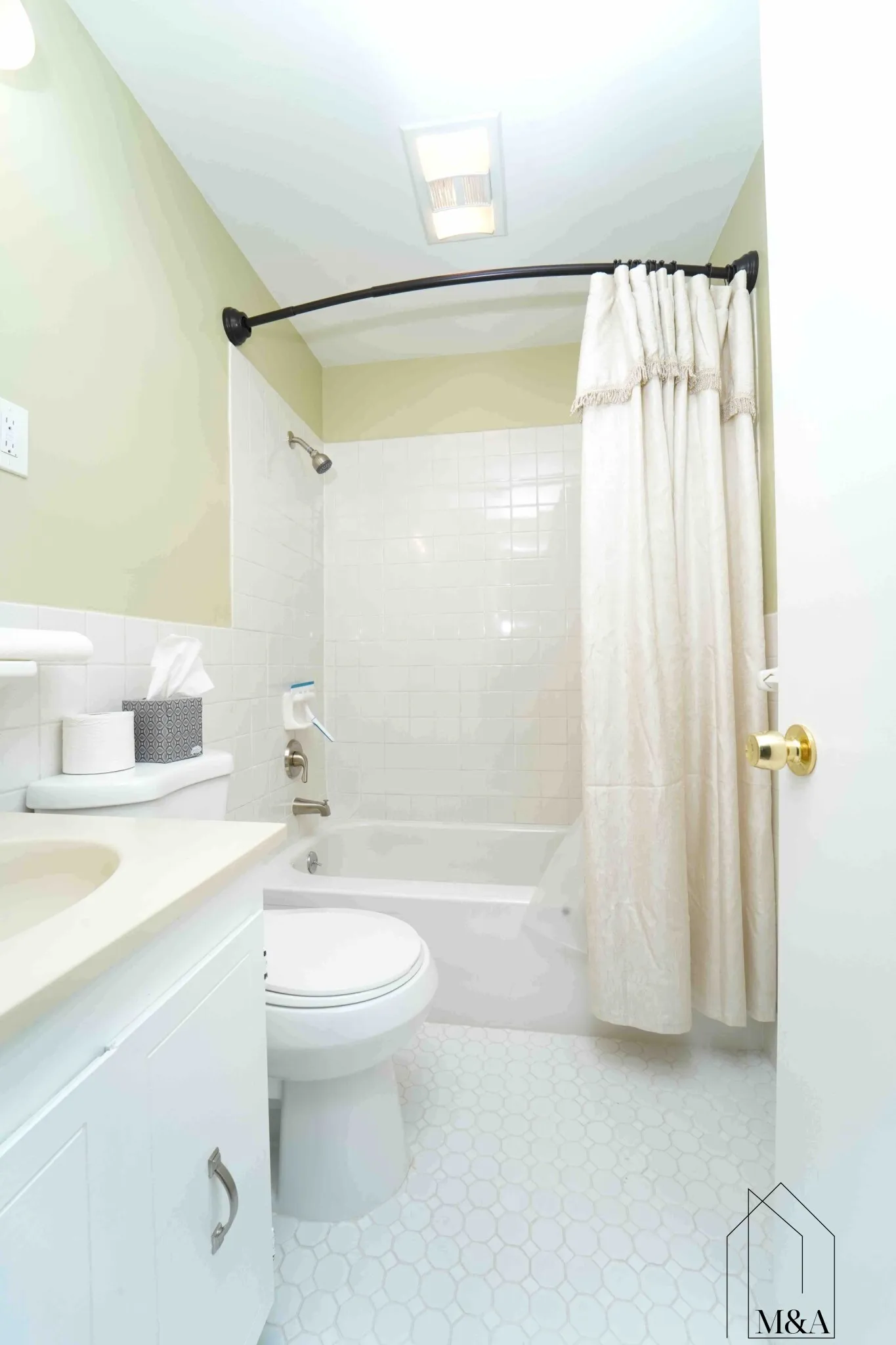 176 Maple Ave, Rutland