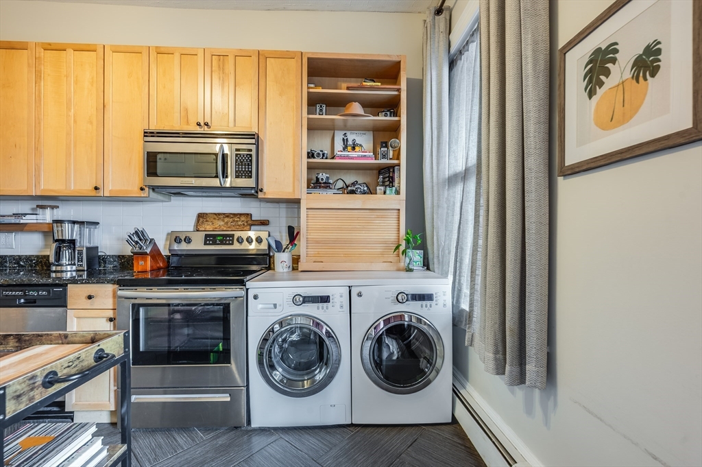 805 E 4th St, South Boston