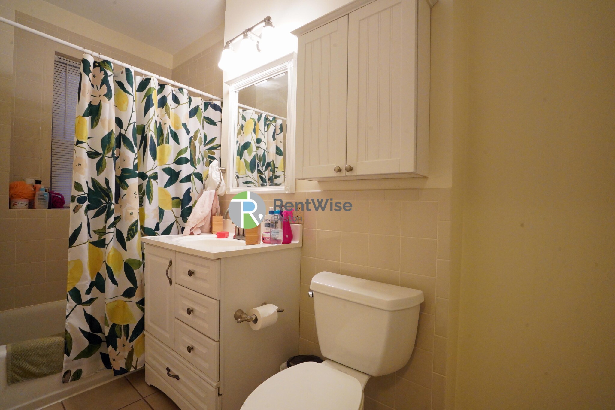 25 Queensberry St, Fenway