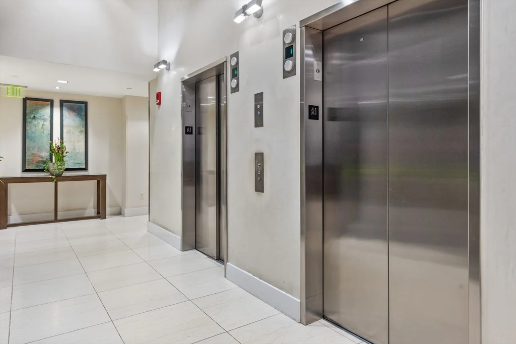 80 Broad, Waterfront