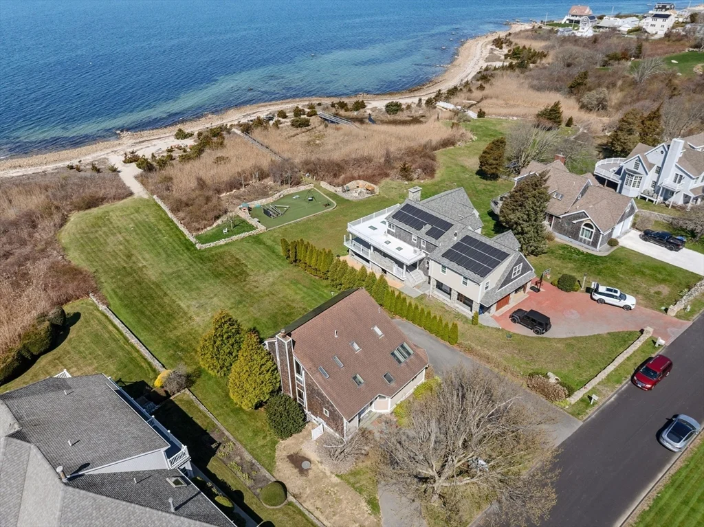 2 Windward Way, Sconticut Neck