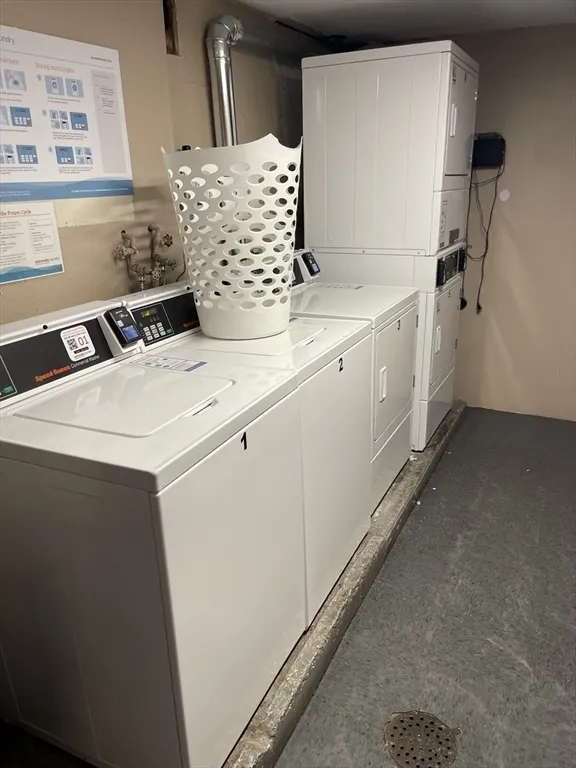 12 Woodland St, Everett