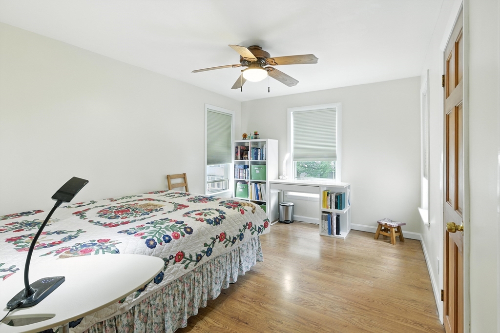 254 Park St, West Roxbury