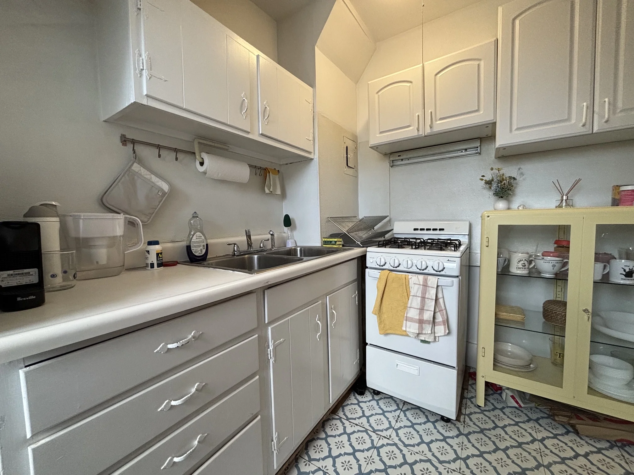 69 Charles St, Beacon Hill