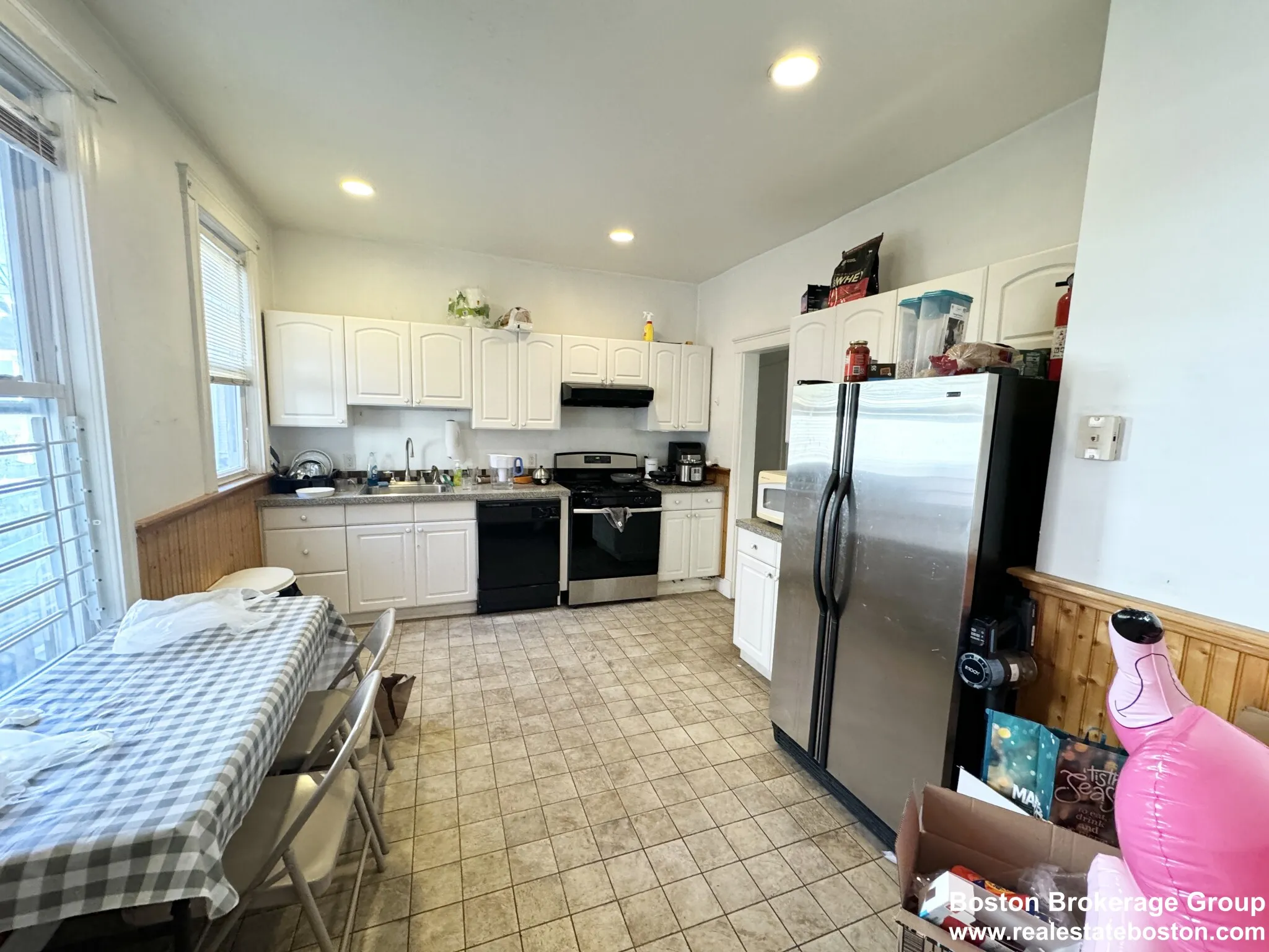 37 Hillside St, Mission Hill